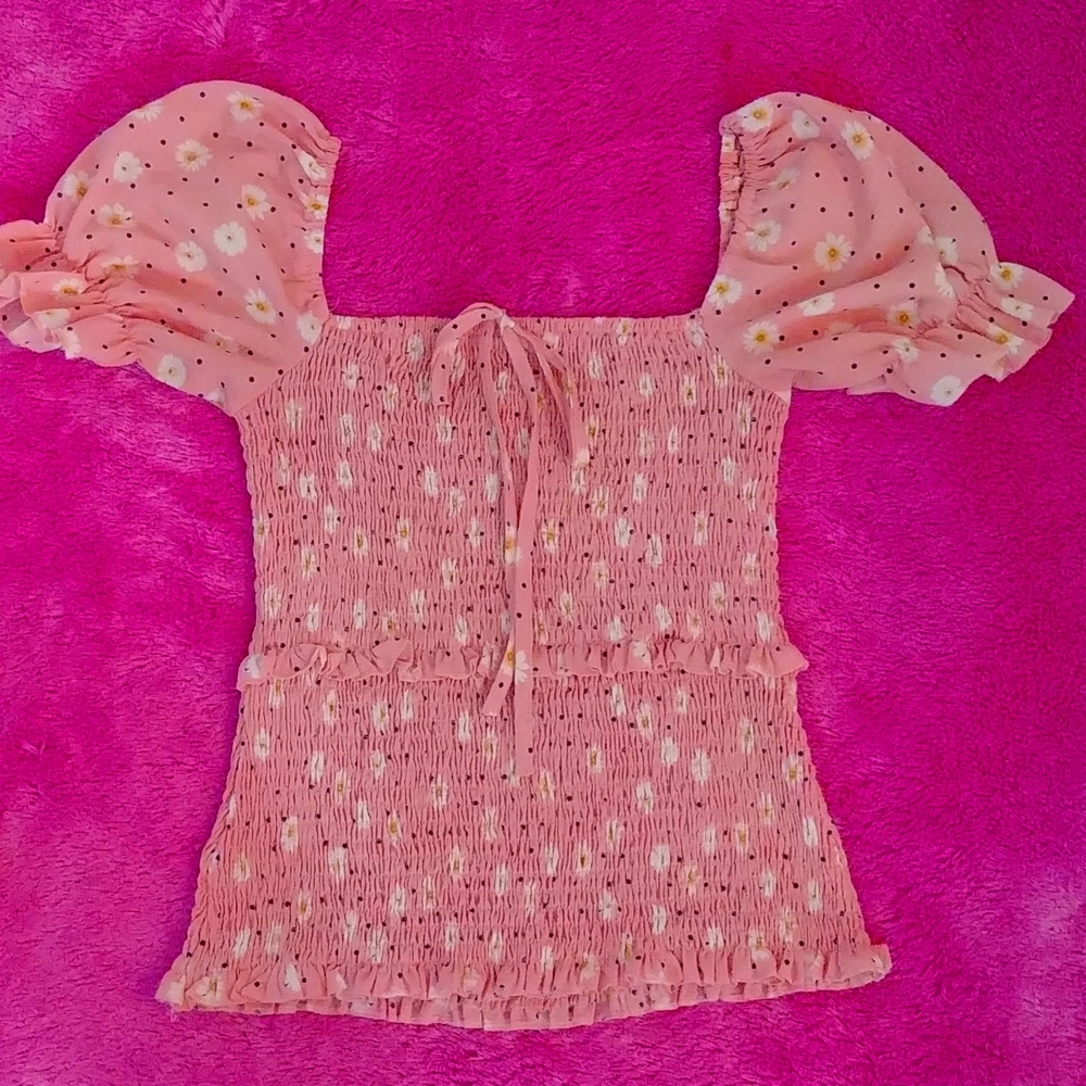 Daisy pink top - puffy sleeves